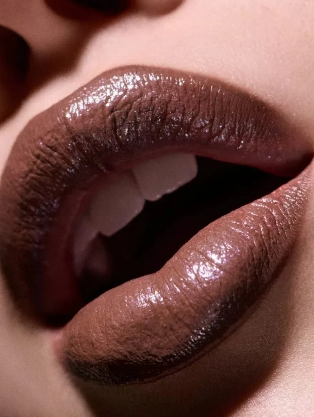 MAC Cosmetics Gemstone Dazzlelips Crayon Gemstone Taupe Blue Pearl Brand New